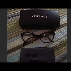 Versace glasses authentic( NEW) w/ Case and cloth
